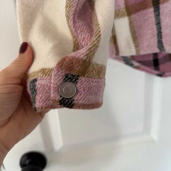 Pink and cream plaid shacket - Picture 6 of 7